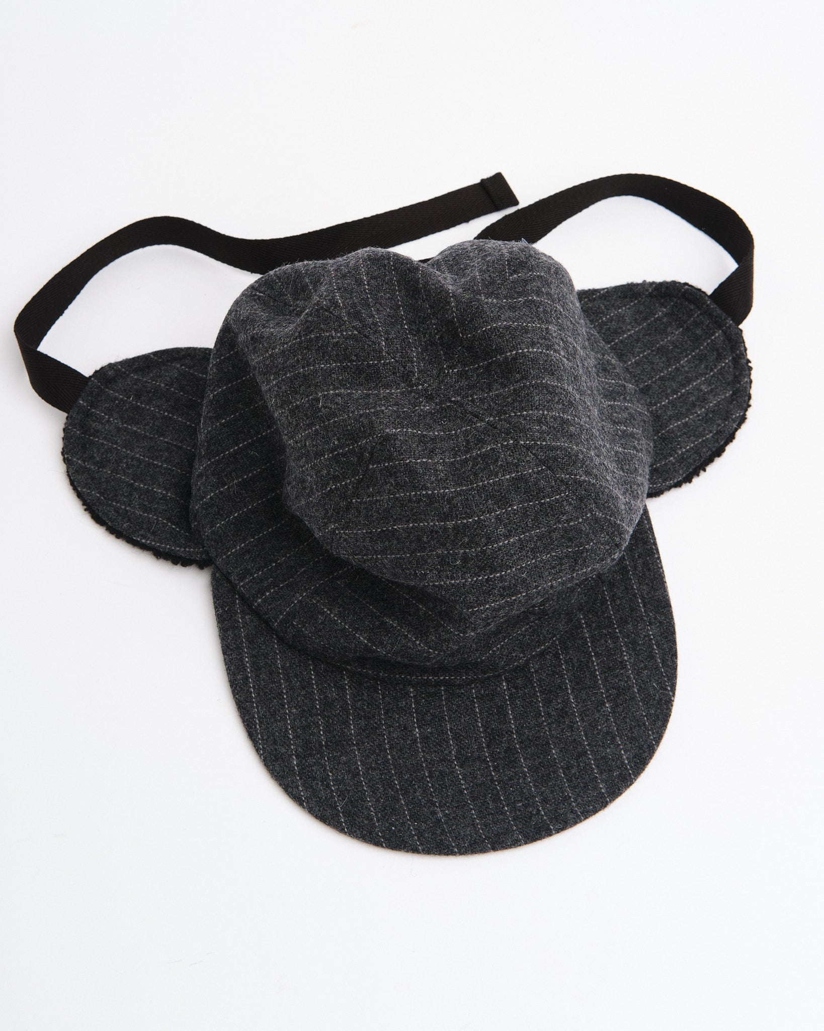 4 Panel Winter Cap with Ears Charcoal / Black - Meadow