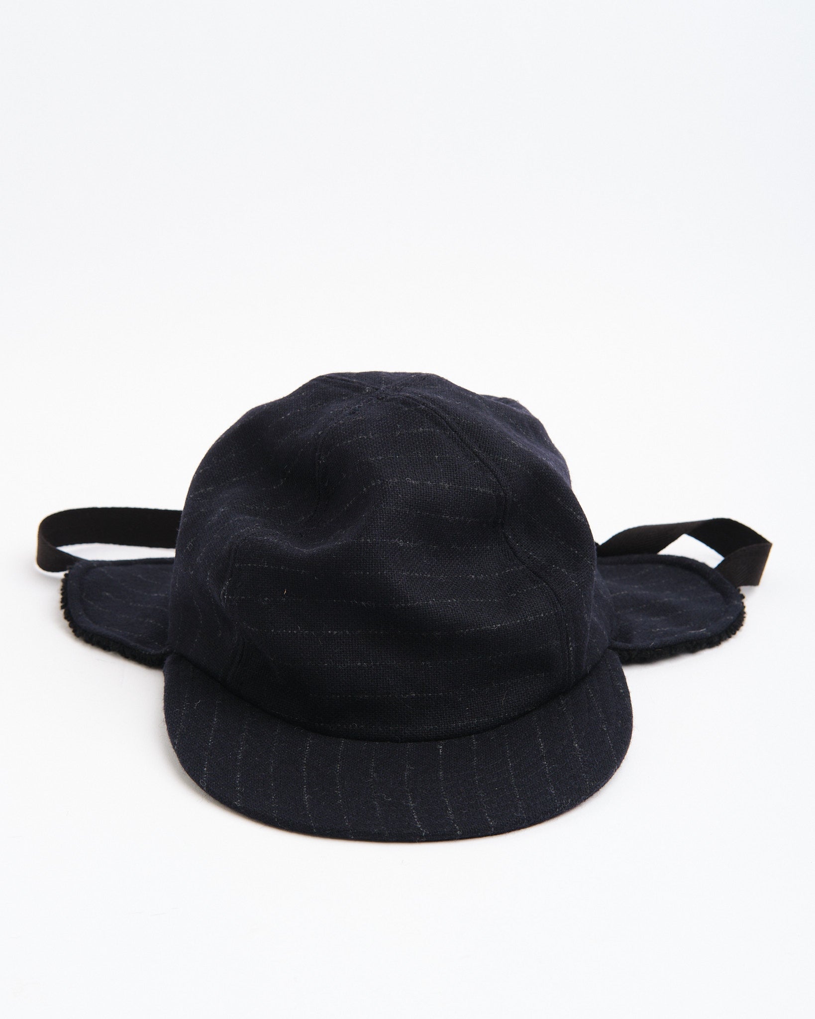 4 Panel Winter Cap with Ears Navy / Black - Meadow