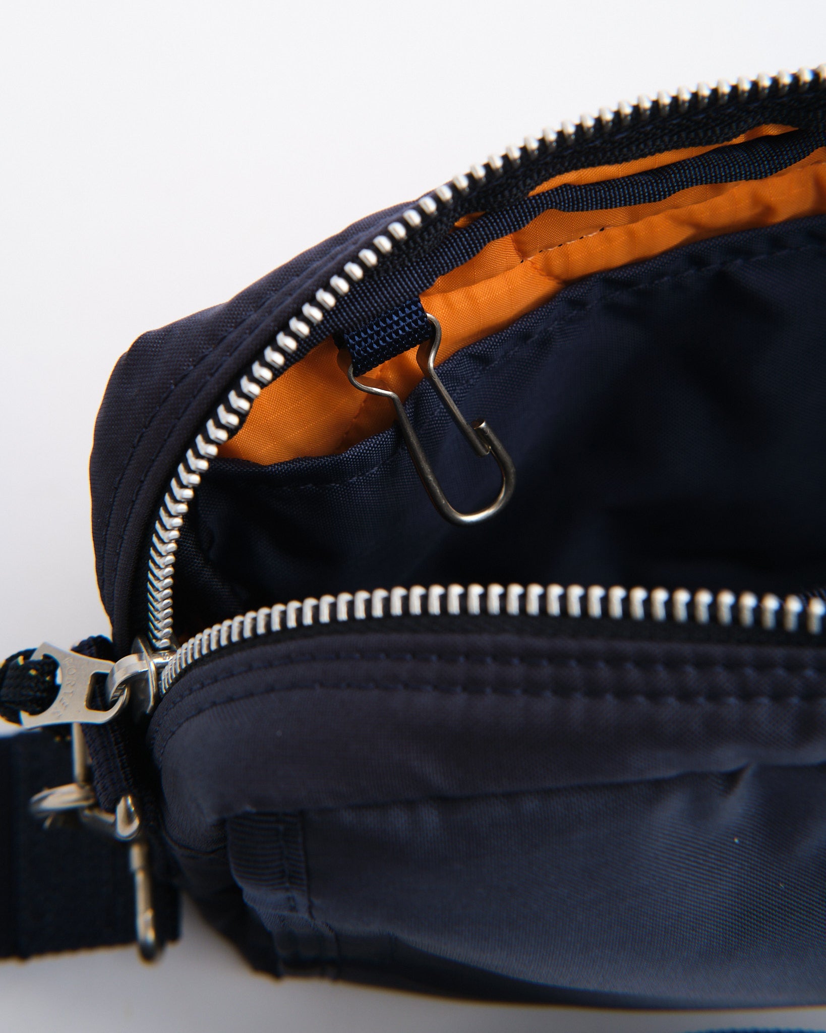 FORCE 2WAY WAIST BAG NAVY - Meadow